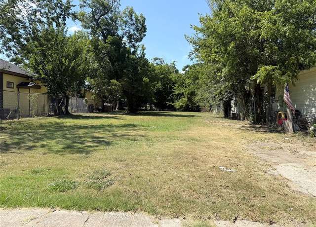 Property at 3703 Carl St, Dallas, TX 75210