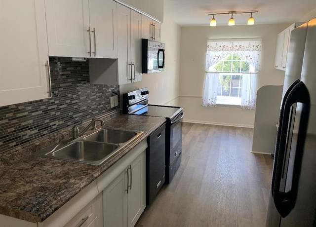 Property at 3730 Fairfield Ave #206, Shreveport, LA 71104, 2 beds, 2 baths