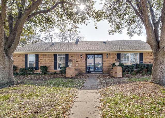 Property at 2510 Karla Dr, Mesquite, TX 75150, 4 beds, 2 baths