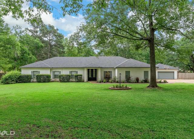Property at 10571 Pineview Cir, Keithville, LA 71047, 4 beds, 3.5 baths
