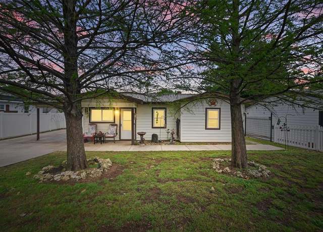 Property at 416 Churchill Rd, Fort Worth, TX 76114, 3 beds, 1 bath