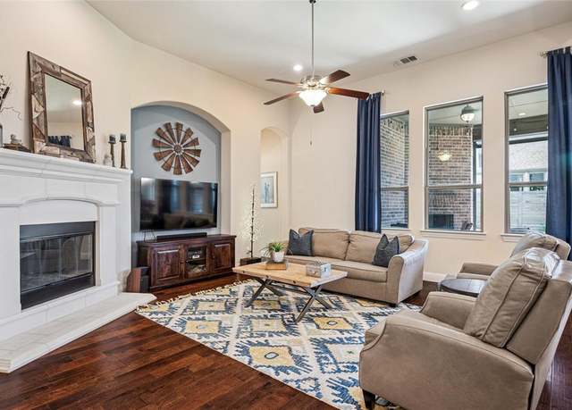 Property at 1425 10th St, Argyle, TX 76226, 4 beds, 2.5 baths