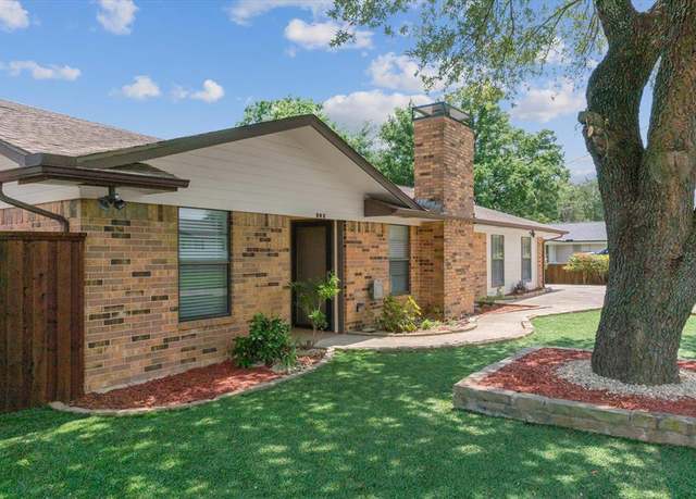 Property at 302 Erwin St, Edgewood, TX 75117, 3 beds, 2.5 baths