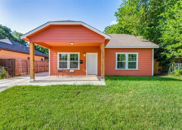 Property at 1028 Glen Garden Dr, Fort Worth, TX 76104, 4 beds, 3 baths
