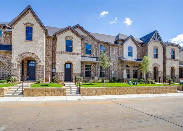 Property at 6807 Robert Reed Rd, Arlington, TX 76001, 3 beds, 2.5 baths