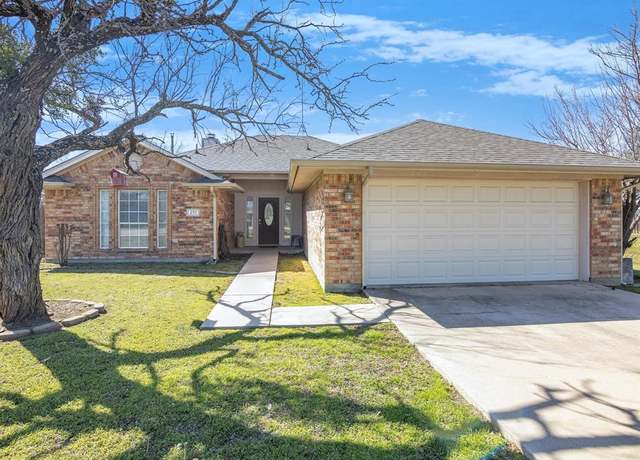 Property at 257 Lakeshore Dr, Runaway Bay, TX 76426, 4 beds, 2 baths