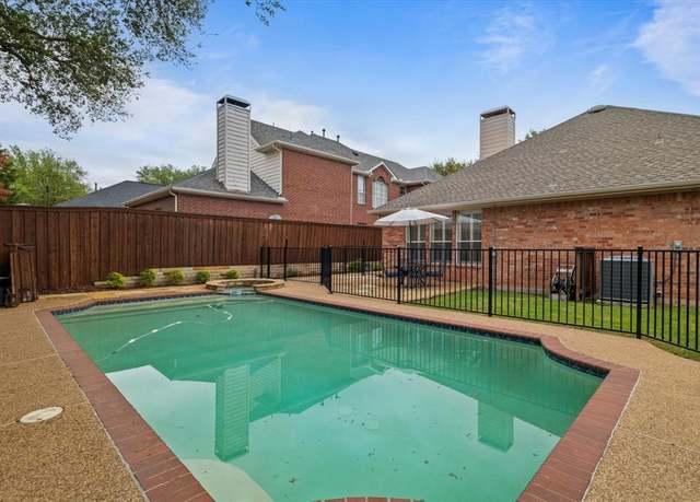 Property at 14633 Heritage Ln, Addison, TX 75001, 3 beds, 2 baths