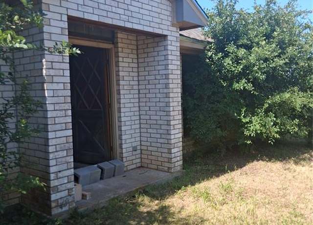 Property at 1046 Mclennan Crossing Rd, Woodway, TX 76712, 1 bed, 1 bath