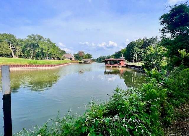 Property at Lot 462 Canal St, Corsicana, TX 75109
