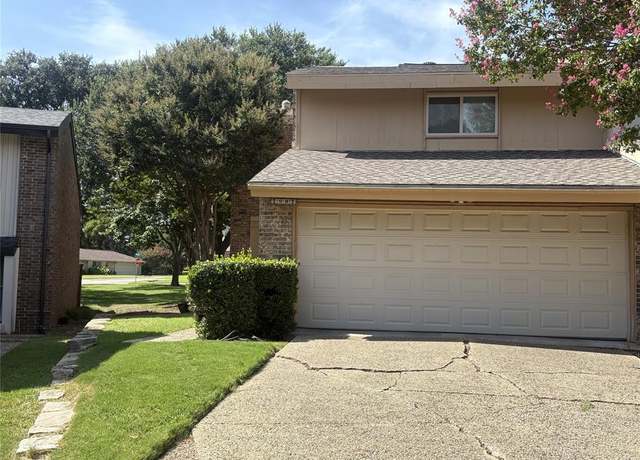 Property at 2982 Buttonwood Dr, Carrollton, TX 75006, 3 beds, 2.5 baths