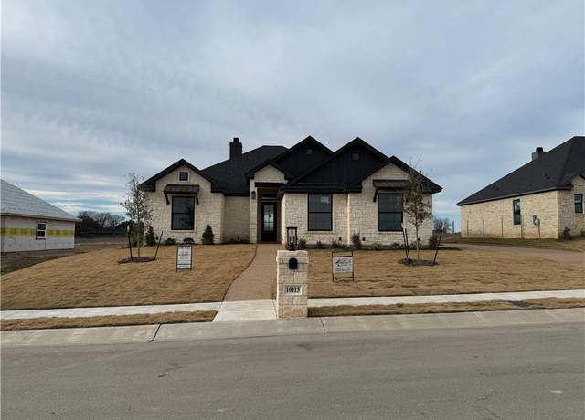 Property at 10113 Castleberry Ln, Waco, TX 76712, 4 beds, 3 baths