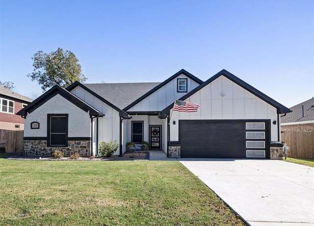 Property at 929 Cope St, Mansfield, TX 76065, 4 beds, 2.5 baths