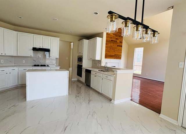Property at 406 Shady Valley Dr, Allen, TX 75002, 4 beds, 3 baths