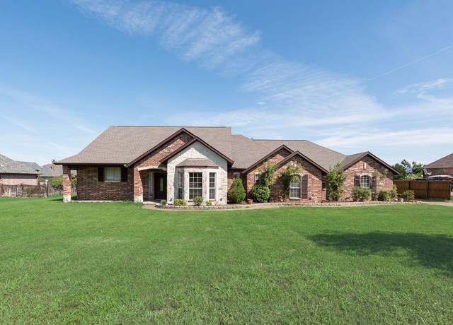 Property at 14088 Waterford, Talty, TX 75126, 3 beds, 2.5 baths