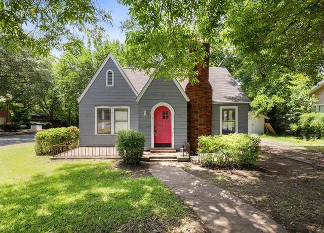 Property at 800 N Woods St, Sherman, TX 75092, 2 beds, 1 bath