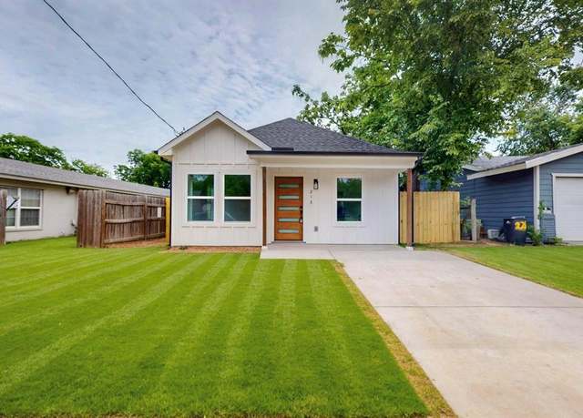 Property at 218 S Locust St, Sulphur Springs, TX 75482, 2 beds, 2 baths