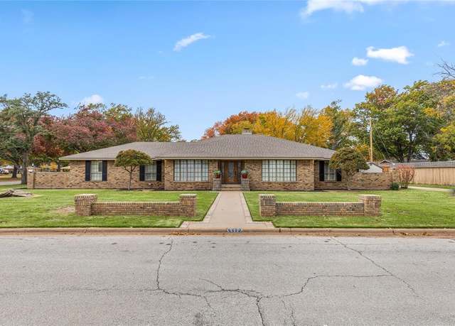 Property at 4402 Nassau Dr, Wichita Falls, TX 76302, 4 beds, 4 baths
