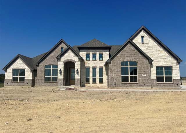 Property at 116 Blackstar Ln, Decatur, TX 76234, 4 beds, 2.5 baths