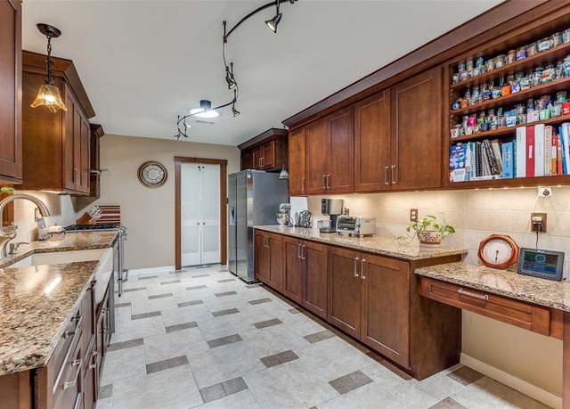 Property at 3150 Palmdale Cir, Farmers Branch, TX 75234, 4 beds, 2 baths