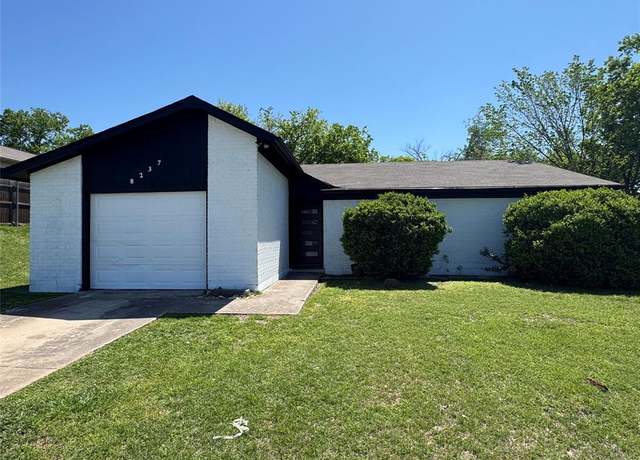 Property at 8237 Albert St, White Settlement, TX 76108, 4 beds, 2 baths