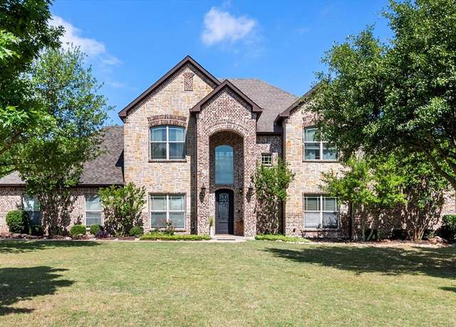 Property at 1634 Plum Creek Dr, Midlothian, TX 76065, 5 beds, 3.5 baths