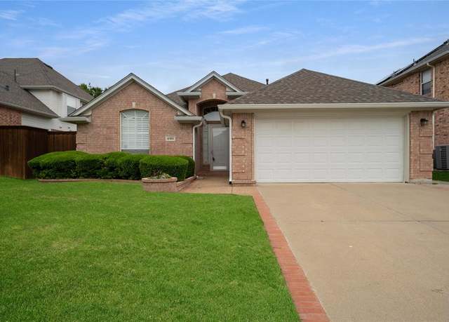 Property at 12100 Cobblestone Dr, Frisco, TX 75035, 3 beds, 2 baths