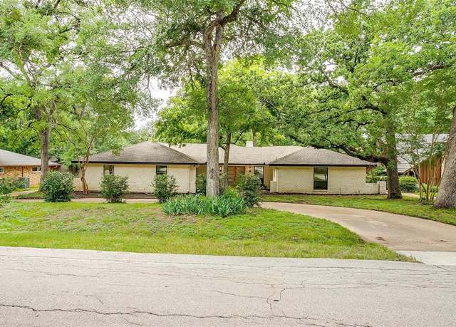 Property at 2317 Vega St, Grand Prairie, TX 75050, 4 beds, 3 baths