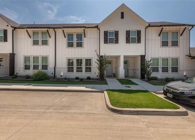 Property at 9612 Sullivan Ln, Fort Worth, TX 76179, 3 beds, 2.5 baths