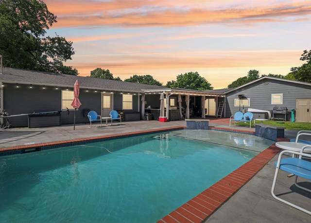 Property at 3703 Winding Way, Granbury, TX 76049, 3 beds, 2.5 baths