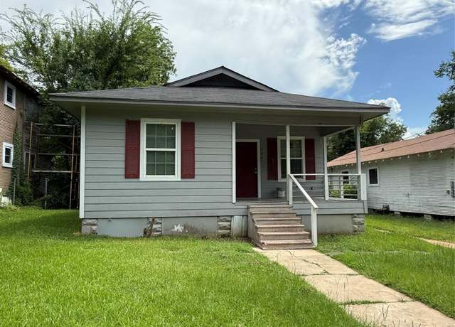 Property at 3221 Jackson St, Shreveport, LA 71109, 3 beds, 2 baths