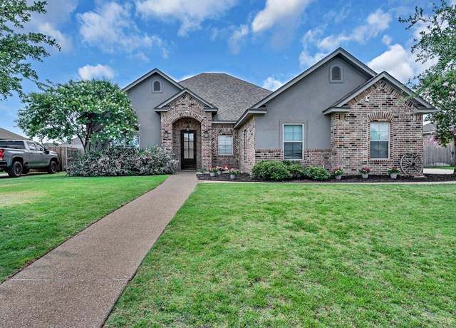 Property at 5432 Zavalla Dr, Waco, TX 76708, 3 beds, 2 baths