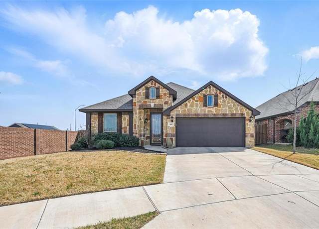 Property at 4101 Snowberry Ln, Fort Worth, TX 76036, 4 beds, 3 baths
