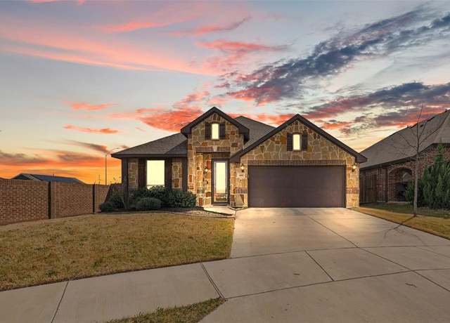 Property at 4101 Snowberry Ln, Fort Worth, TX 76036, 4 beds, 3 baths
