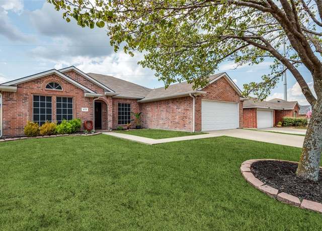 Property at 413 Pin Oak Ln, Royse City, TX 75189, 4 beds, 2 baths