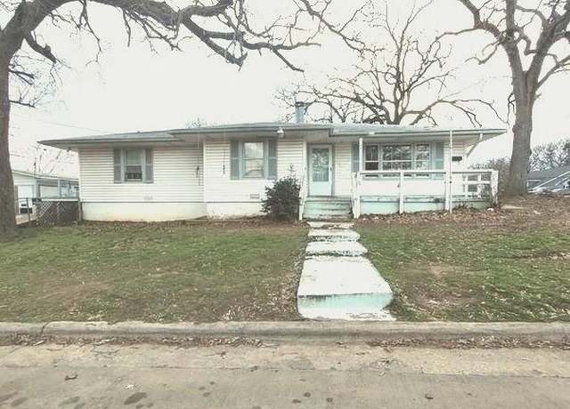 Property at 1801 S Mirick Ave, Denison, TX 75020, 3 beds, 1.5 baths