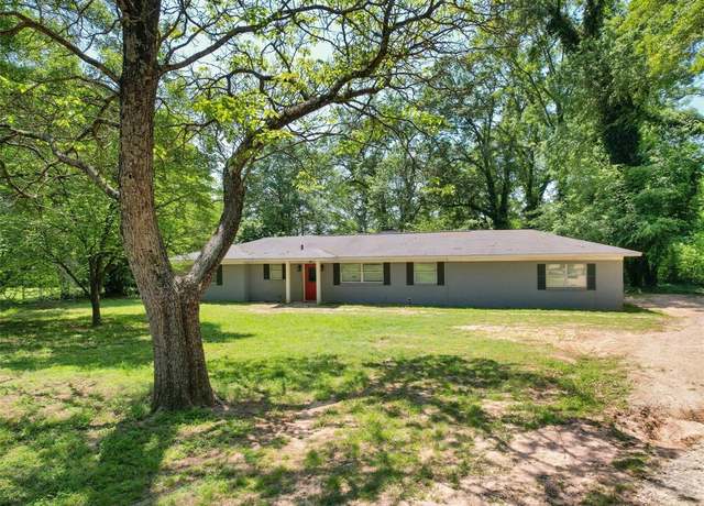 Property at 1137 FM 2985, Hughes Springs, TX 75657, 3 beds, 2 baths