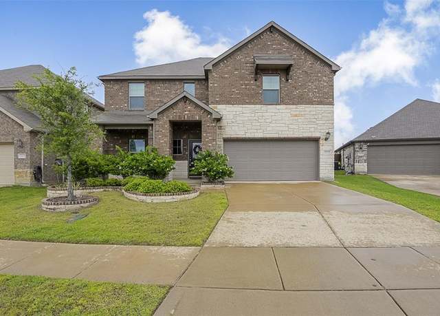 Property at 2115 Clarion Dr, Forney, TX 75126, 3 beds, 2.5 baths
