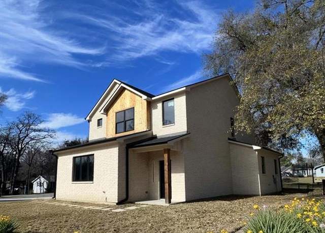 Property at 118 Little John St, Gun Barrel City, TX 75156, 3 beds, 2.5 baths