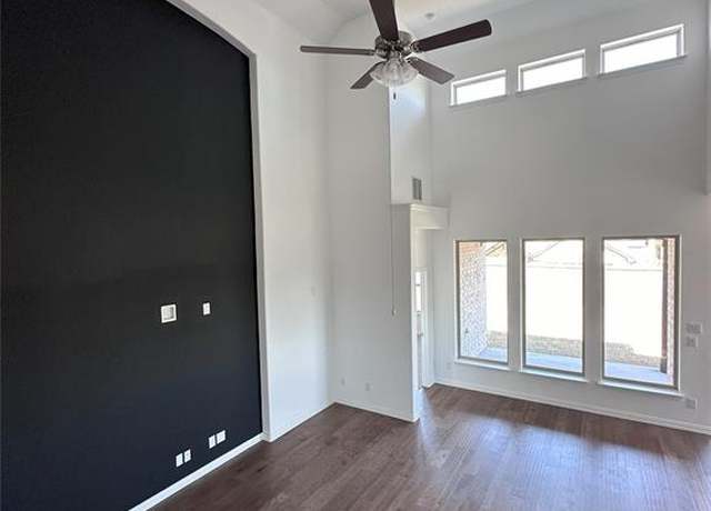 Property at 7369 Red Twig Trl, Venus, TX 76084, 4 beds, 3 baths