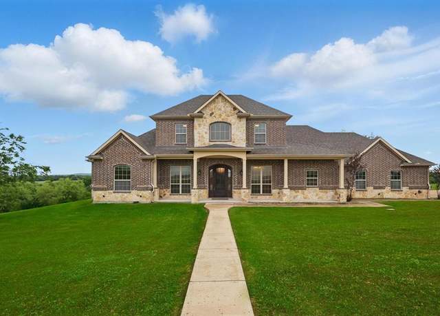 Property at 1240 Park Xing, Grand Prairie, TX 75104, 4 beds, 3 baths