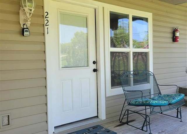 Property at 81 Runaway Bay Dr #221, Runaway Bay, TX 76426, 1 bed, 1 bath