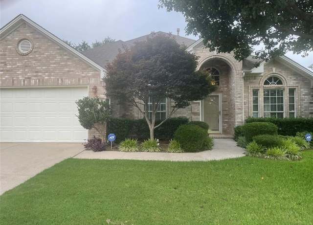 Property at 6506 Parkside Dr, Arlington, TX 76001, 3 beds, 3 baths