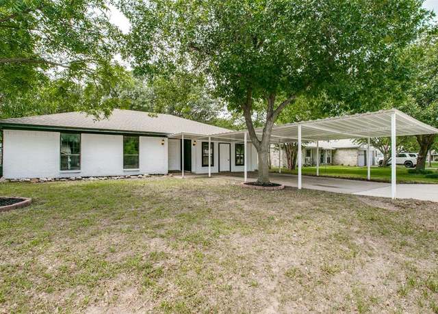 Property at 304 Lois, Roanoke, TX 76262, 3 beds, 2 baths