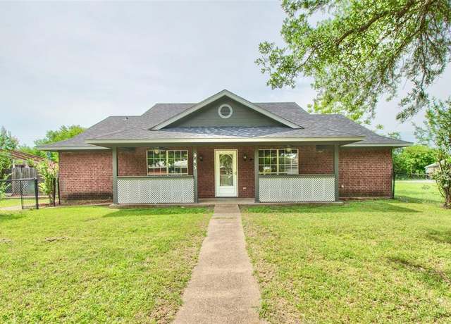 Property at 943 Randy Dr, Woodway, TX 76712, 3 beds, 2 baths