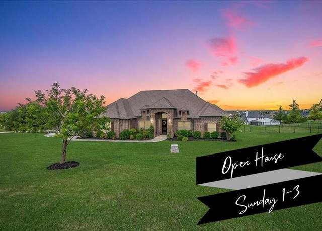Property at 12750 Bella Roma Dr, Fort Worth, TX 76126, 4 beds, 3.5 baths