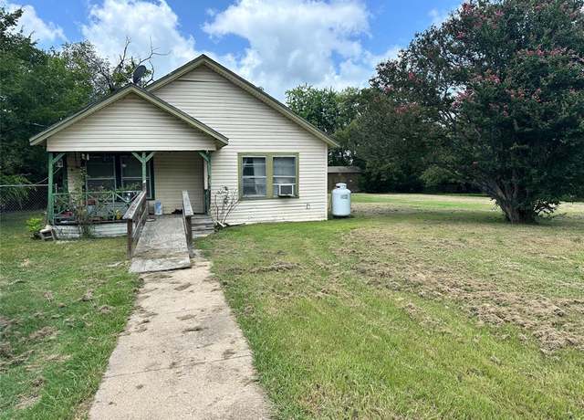 Property at 208 Charlie Dr, West Tawakoni, TX 75474, 2 beds, 1 bath