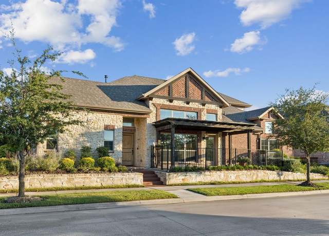 Property at 4305 Hurricane Creek Trl, Arlington, TX 76005, 3 beds, 3 baths