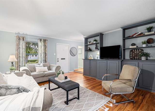 Property at 4953 N Hall St, Dallas, TX 75235, 2 beds, 1.5 baths