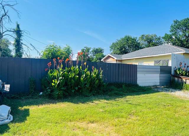 Property at 2715 Lenway St, Dallas, TX 75215