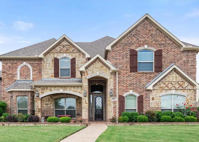 Property at 2855 England Pkwy, Grand Prairie, TX 75054, 5 beds, 3.5 baths